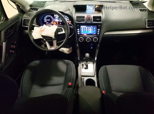 JF2SJAGC0HH570977 2017 SUBARU FORESTER Silver Widok deski rozdzielczej