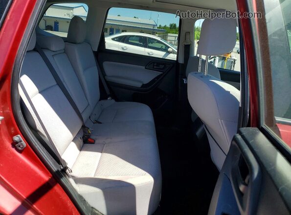 JF2SJAGC0JH575554 2018 SUBARU FORESTER Red Հետևի նստատեղերի տեսք