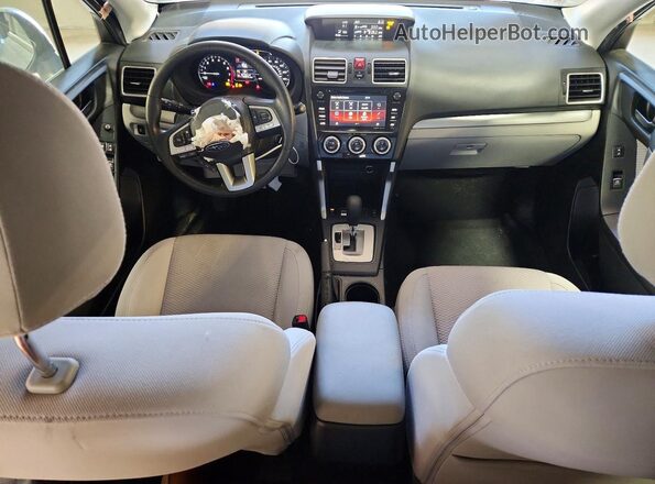 JF2SJAGC1JH575739 2018 SUBARU FORESTER Blue 