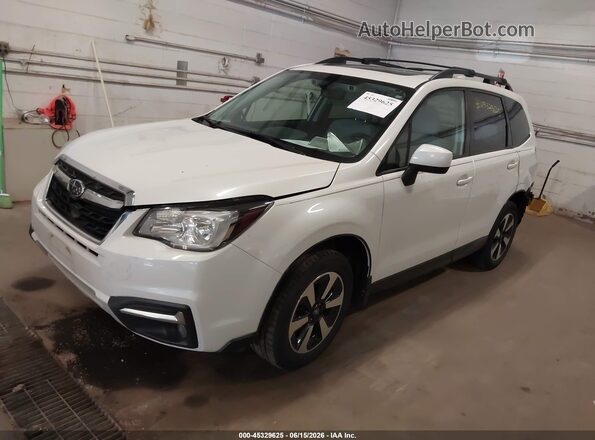JF2SJAGC2JH495639 2018 SUBARU FORESTER White Przód lewy