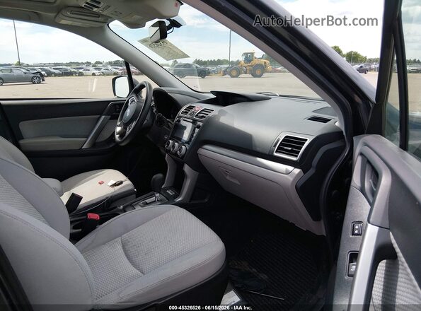 JF2SJAGC2JH592517 2018 SUBARU FORESTER Gray Widok wnętrza z przodu
