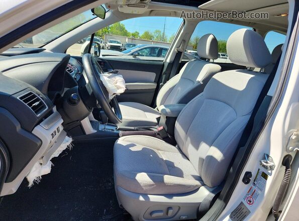 JF2SJAGC4GH416061 2016 SUBARU FORESTER Белый Вид салона спереди