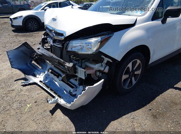 JF2SJAGC5JH432972 2018 SUBARU FORESTER White Вид спереду