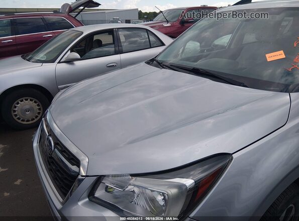 JF2SJAGC6JH582217 2018 SUBARU FORESTER Серебряный Вид спереди