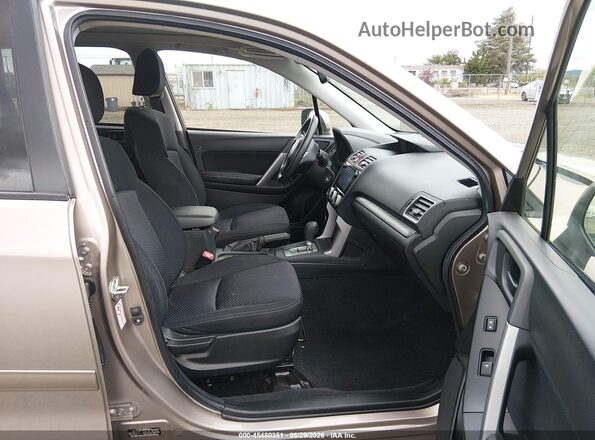 JF2SJAGC8GH487988 2016 SUBARU FORESTER Champagne Вид салону спереду