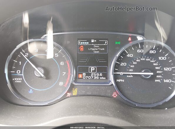 JF2SJAGC9JH543640 2018 SUBARU FORESTER Red Հետևի նստատեղերի տեսք