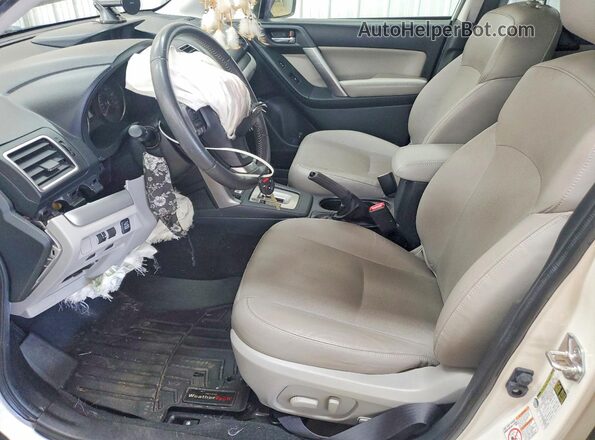 JF2SJAHC5GH489065 2016 SUBARU FORESTER White Front interior view