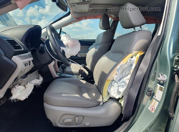 JF2SJAHC5GH491253 2016 SUBARU FORESTER Green Front interior view