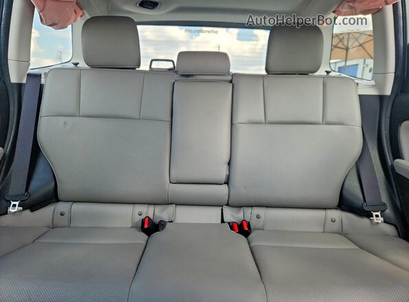JF2SJAHC5GH491253 2016 SUBARU FORESTER Green Rear seats view