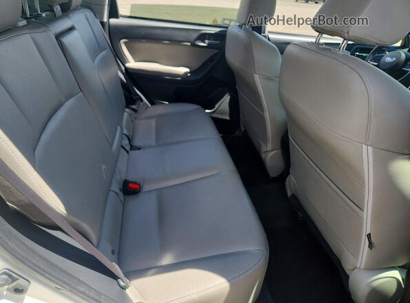 JF2SJAHC5GH556151 2016 SUBARU FORESTER White უკანა სავარძლების ხედი