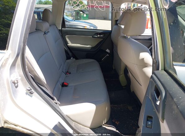JF2SJAHCXGH524196 2016 SUBARU FORESTER Silver 