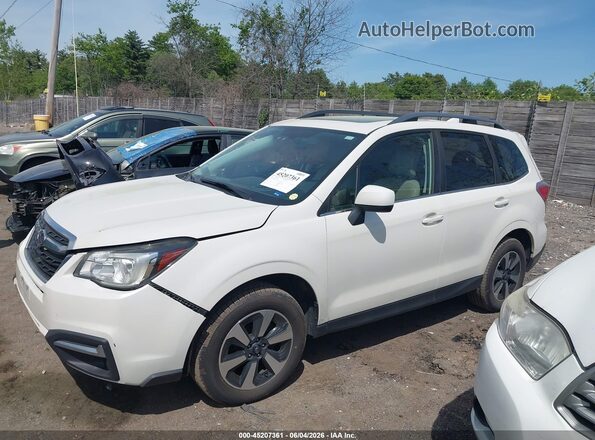 JF2SJAJC5HH471323 2017 SUBARU FORESTER White 360 interior view