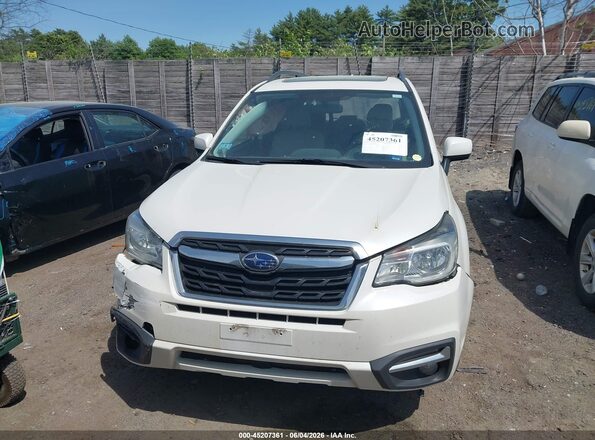 JF2SJAJC5HH471323 2017 SUBARU FORESTER White Instrument cluster view