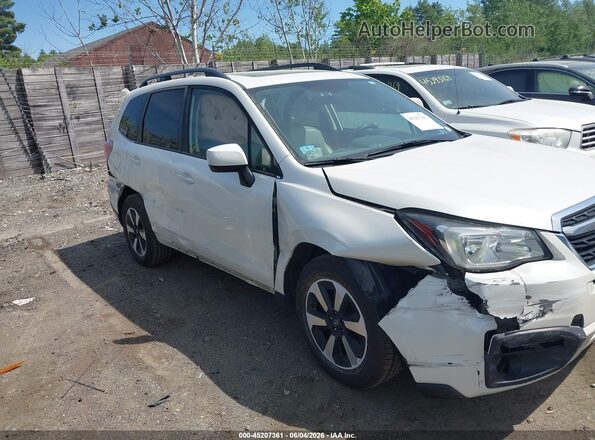JF2SJAJC5HH471323 2017 SUBARU FORESTER White Front view