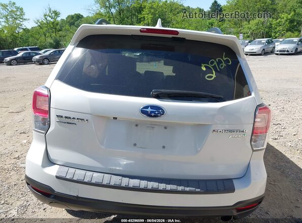 JF2SJAJC6HH562925 2017 SUBARU FORESTER White 