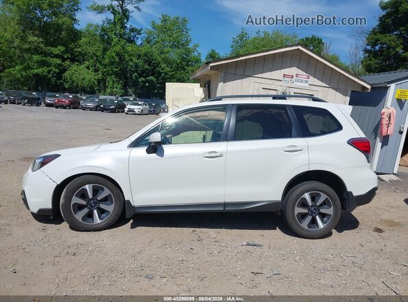 JF2SJAJC6HH562925 2017 SUBARU FORESTER White სალონის 360-გრადუსიანი ხედი
