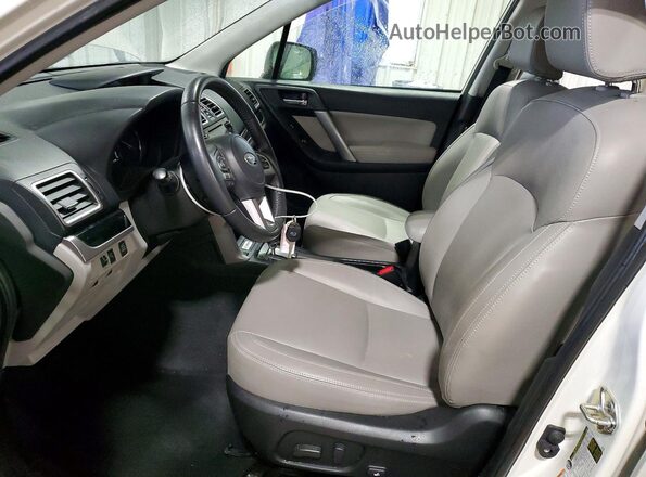 JF2SJAJC6JH516064 2018 SUBARU FORESTER White 