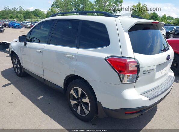 JF2SJAJC8HH464365 2017 SUBARU FORESTER White 