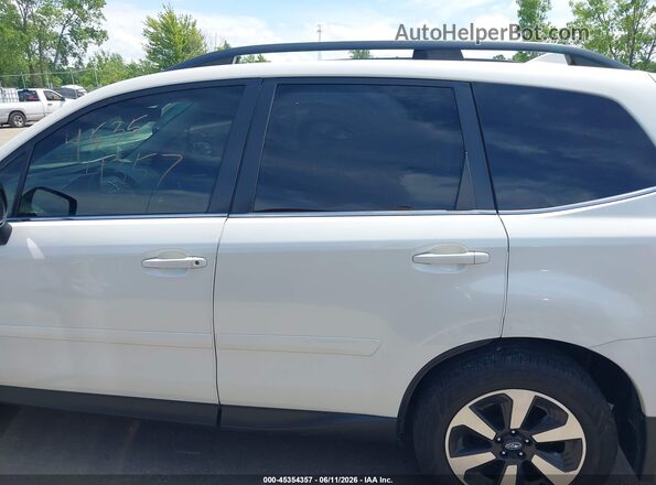 JF2SJAJC8HH464365 2017 SUBARU FORESTER White 