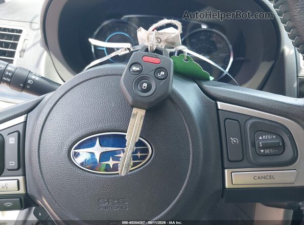 JF2SJAJC8HH464365 2017 SUBARU FORESTER White 