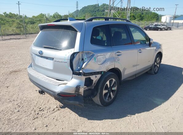 JF2SJALC7JH422417 2018 SUBARU FORESTER Silver Rear right