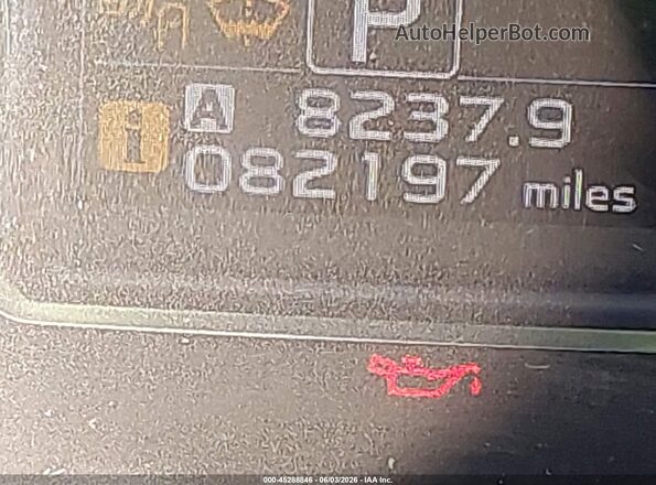 JF2SJALC7JH422417 2018 SUBARU FORESTER Silver 