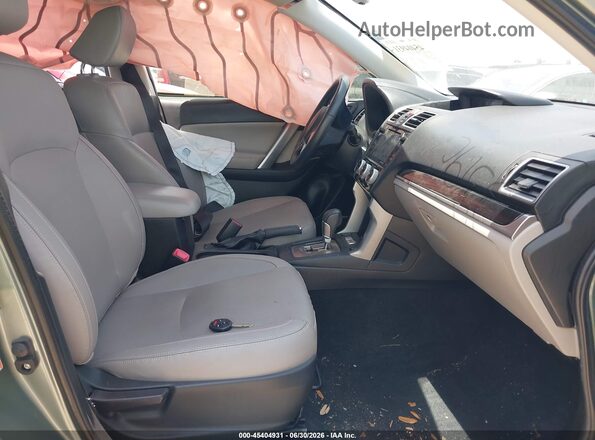 JF2SJARC7JH517812 2018 SUBARU FORESTER Green Vista interior delantera