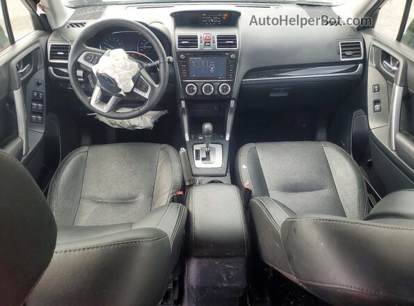 JF2SJARC8JH471004 2018 SUBARU FORESTER Черный Вид панели приборов