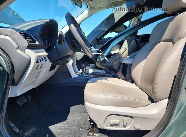 JF2SJARC9GH402850 2016 SUBARU FORESTER Green Front interior view