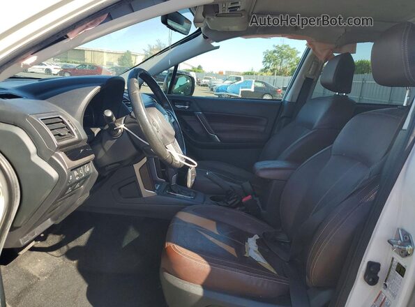 JF2SJATC6HH418384 2017 SUBARU FORESTER White 