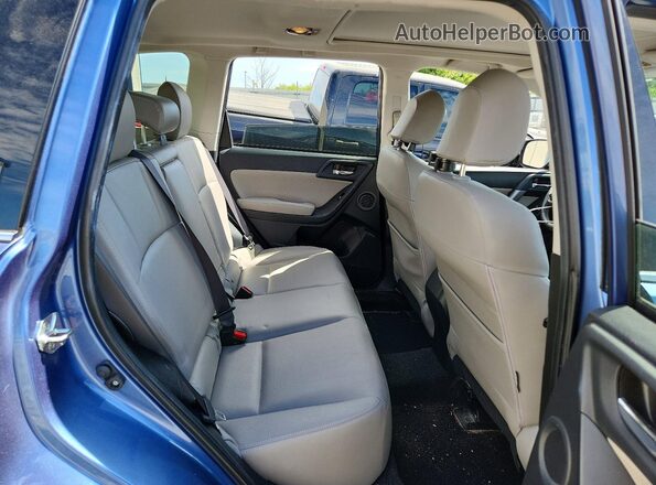 JF2SJAVC7GH404960 2016 SUBARU FORESTER Blue Հետևի նստատեղերի տեսք