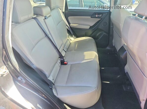 JF2SJAVC9GH442853 2016 SUBARU FORESTER Black Widok tylnych siedzeń