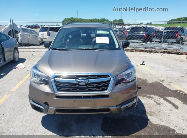 JF2SJAWC3JH462179 2018 SUBARU FORESTER Brown Widok wnętrza z tyłu