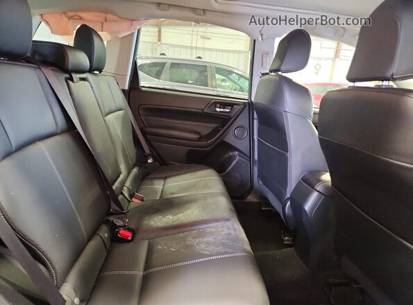 JF2SJAWC5JH427241 2018 SUBARU FORESTER Silver Widok wnętrza z tyłu