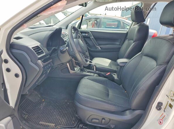 JF2SJAWC5JH528070 2018 SUBARU FORESTER White Вид салону спереду