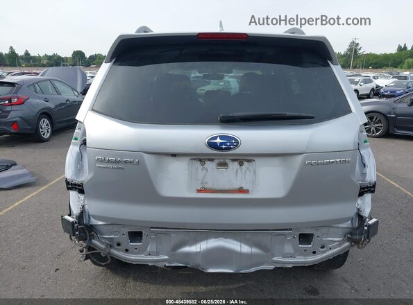 JF2SJAWC6HH467385 2017 SUBARU FORESTER Silver 