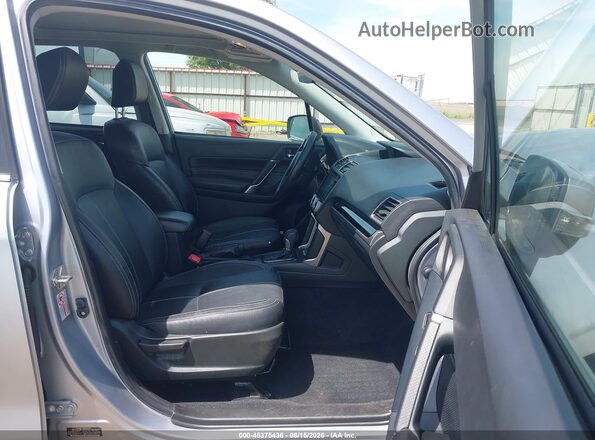 JF2SJAWC7JH476165 2018 SUBARU FORESTER Silver Սալոնի դիմացի տեսք