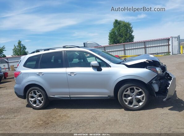 JF2SJAWC7JH476165 2018 SUBARU FORESTER Silver Սալոնի հետևի տեսք