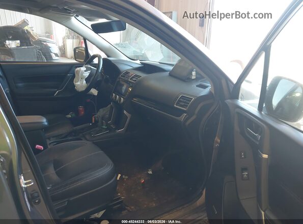 JF2SJAWC8JH456703 2018 SUBARU FORESTER Gray Вид салону спереду