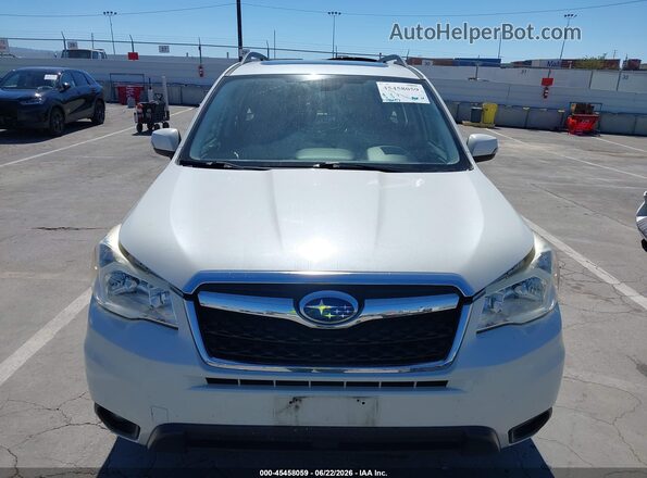 JF2SJAXC7GH454786 2016 SUBARU FORESTER White Rear interior view
