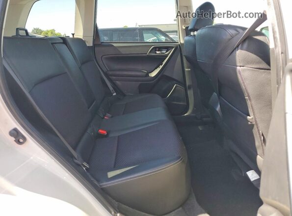 JF2SJGDC2GH457375 2016 SUBARU FORESTER Белый Вид задней части салона