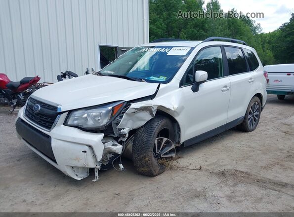 JF2SJGEC6JH567156 2018 SUBARU FORESTER White Przód lewy