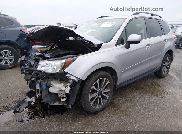 JF2SJGEC7HH447909 2017 SUBARU FORESTER Silver წინა მარცხენა ხედი სამი მეოთხედიდან