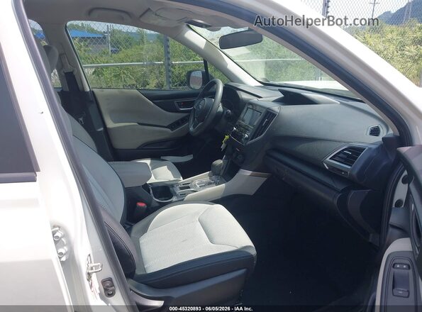 JF2SKAAC0KH449606 2019 SUBARU FORESTER White Widok wnętrza z przodu