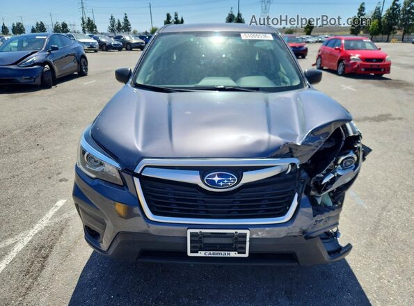 JF2SKAAC3LH418318 2020 SUBARU FORESTER Gray Widok z przodu