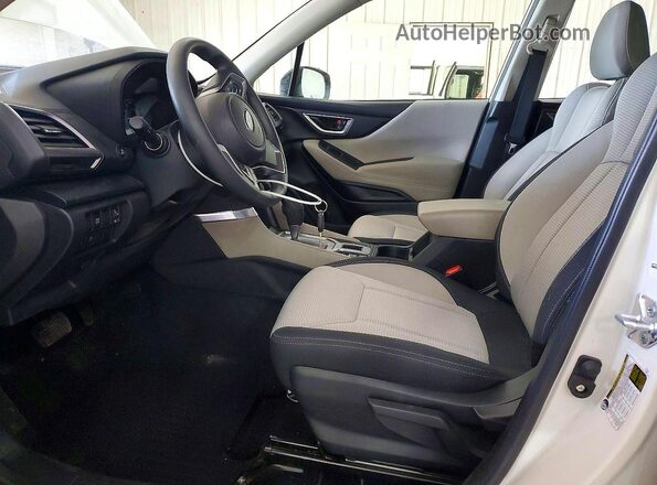 JF2SKABCXRH454482 2024 SUBARU FORESTER White Front interior view