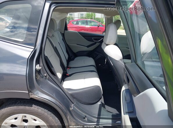 JF2SKACC3NH480205 2022 SUBARU FORESTER Gray Widok naklejki z numerem VIN