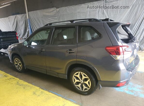 JF2SKACC9RH446050 2024 SUBARU FORESTER Gray 