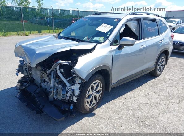 JF2SKADC0RH481025 2024 SUBARU FORESTER Silver Front left