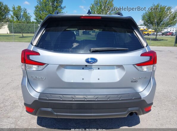 JF2SKADC0RH481025 2024 SUBARU FORESTER Silver 